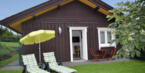 Ferienhaus Sonnebüsch - Urlaub mit Hund in Brangs Hundeparadies Eifel in Jünkerath